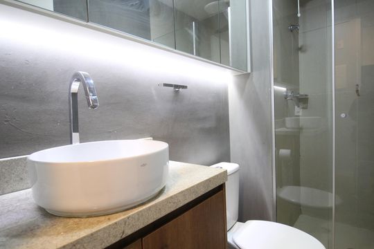 Banheiro  de apartamento para alugar com 1 quarto, 26m² em Vila Andrade, São Paulo