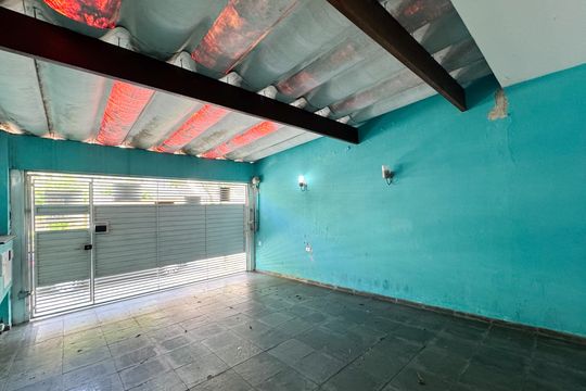 Garagem de casa à venda com 3 quartos, 120m² em Nova Petrópolis, São Bernardo do Campo