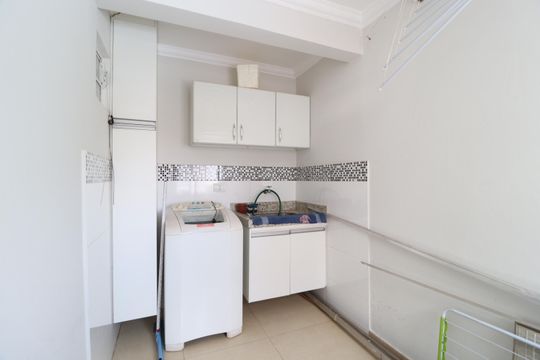 Área de Serviço de apartamento para alugar com 3 quartos, 125m² em Nossa Senhora Aparecida, Uberlândia