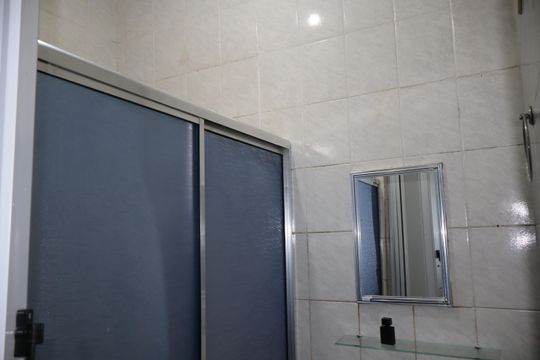 Banheiro da suíte  de casa para alugar com 3 quartos, 375m² em Vila Independencia, São Paulo