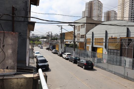 Varanda do quarto 2 de casa para alugar com 3 quartos, 375m² em Vila Independencia, São Paulo