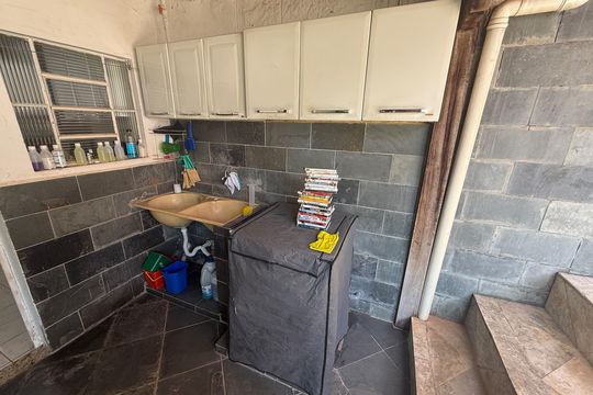 Área de Serviço de casa para alugar com 3 quartos, 220m² em Ribeiro de Abreu, Belo Horizonte