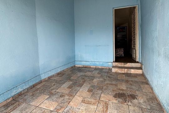 Garagem  de casa à venda com 2 quartos, 250m² em Vila Alvinopolis, São Bernardo do Campo