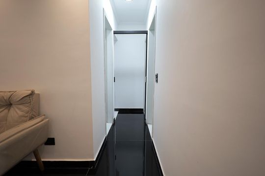 Corredor de apartamento para alugar com 3 quartos, 65m² em Utinga, Santo André