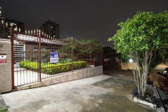 Fachada de casa à venda com 5 quartos, 299m² em Cidade Líder, São Paulo