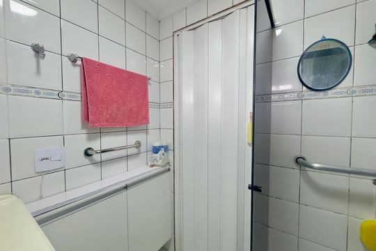Banheiro de apartamento à venda com 2 quartos, 56m² em Jardim Sao Judas Tadeu, Guarulhos