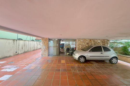 Hall de entrada de apartamento à venda com 2 quartos, 56m² em Jardim Sao Judas Tadeu, Guarulhos