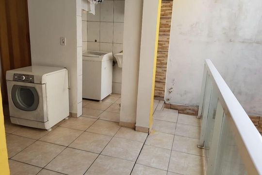 Área de serviço de casa à venda com 2 quartos, 125m² em Jardim Thomaz, São Paulo