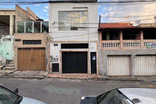 Fachada de casa para alugar com 1 quarto, 140m² em Jardim Felicidade, Belo Horizonte