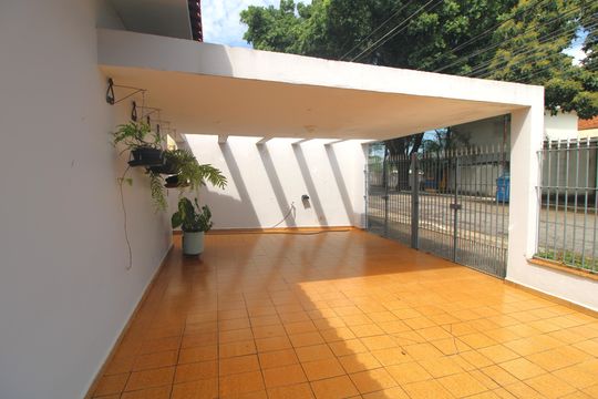 Garagem de casa à venda com 4 quartos, 420m² em Vila da Saúde, São Paulo