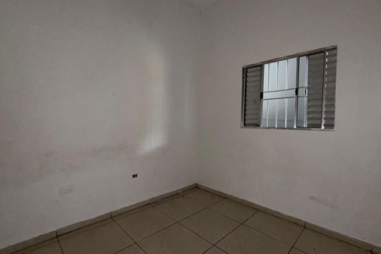 Casa para alugar com 1 quarto, 45m² em Parque Florida, Carapicuíba