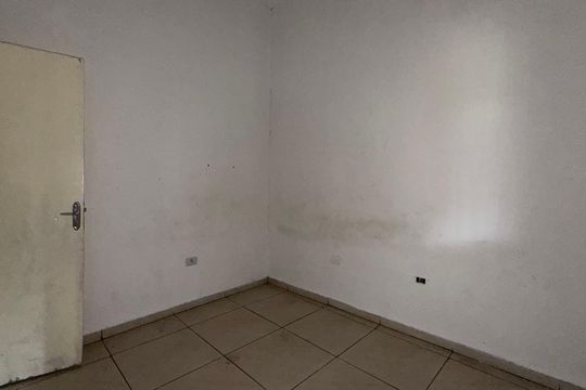 Casa para alugar com 1 quarto, 45m² em Parque Florida, Carapicuíba