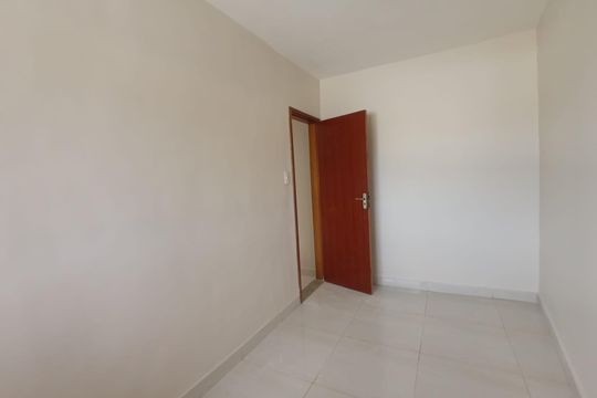 Casa para alugar com 2 quartos, 80m² em Vila Santa Teresinha de Jesus, Nova Iguaçu