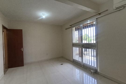 Casa para alugar com 2 quartos, 80m² em Vila Santa Teresinha de Jesus, Nova Iguaçu
