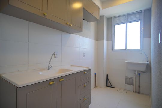 Cozinha de apartamento à venda com 2 quartos, 46m² em Feitoria, São Leopoldo