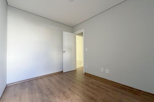 Apartamento à venda com 3 quartos, 176m² em Prado, Belo Horizonte