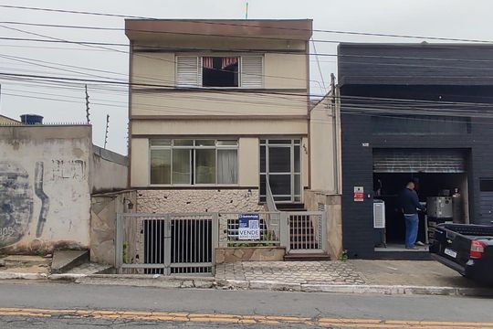 Fachada de casa à venda com 2 quartos, 205m² em Santa Maria, São Caetano do Sul