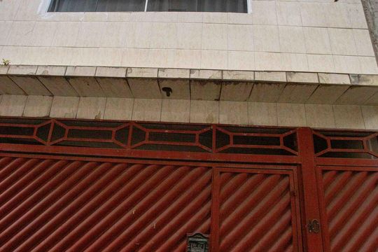 Fachada de casa à venda com 2 quartos, 8m² em Vila Nogueira, Diadema