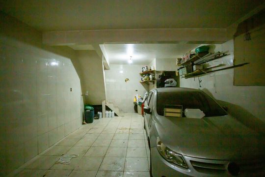 Garagem de casa à venda com 2 quartos, 8m² em Vila Nogueira, Diadema