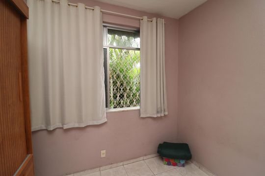 Quarto 2 de apartamento à venda com 2 quartos, 50m² em Pitangueiras, Rio de Janeiro