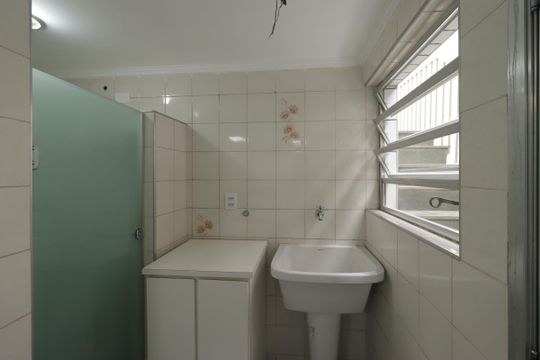 Área de Serviço 1 de casa para alugar com 3 quartos, 238m² em Jardim Bela Vista, Santo André