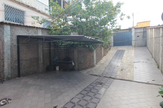 Casa 1 | Garagem de casa à venda com 7 quartos, 298m² em Floramar, Belo Horizonte