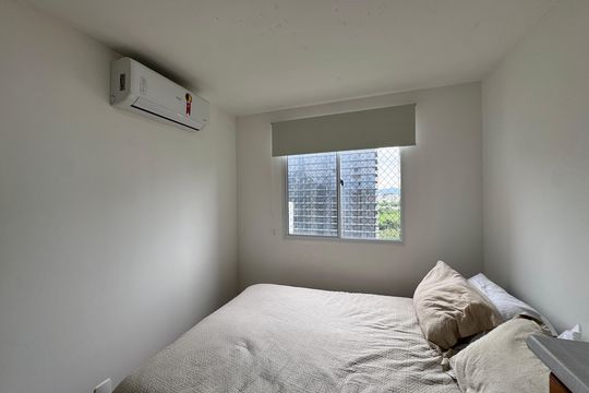 Quarto 1 de apartamento à venda com 2 quartos, 44m² em Barra Olímpica, Rio de Janeiro
