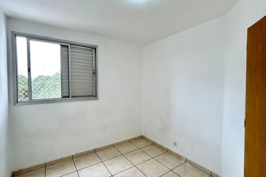 Quarto 1 de apartamento para alugar com 1 quarto, 50m² em Jardim Terezopolis, Guarulhos