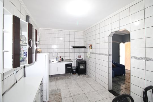 Cozinha de casa para alugar com 2 quartos, 50m² em Parque Guarani, São Paulo