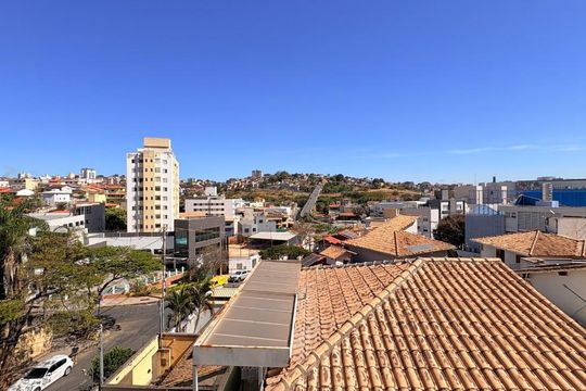 Apartamento à venda com 4 quartos, 263m² em Pirajá, Belo Horizonte
