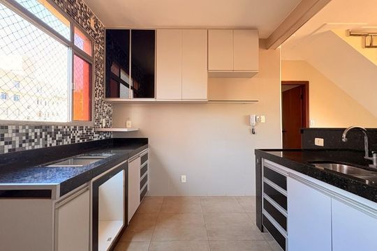 Apartamento à venda com 4 quartos, 263m² em Pirajá, Belo Horizonte