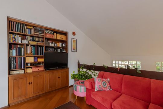 Sala Tv de casa à venda com 4 quartos, 247m² em Jardim Novo Mundo, São Paulo