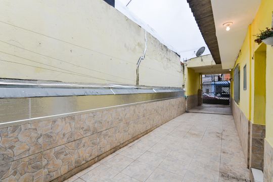 Garagem de casa para alugar com 3 quartos, 125m² em Jardim Presidente Dutra, Guarulhos