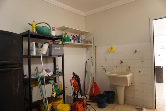 Área de serviço de casa de condomínio para alugar com 3 quartos, 280m² em Parque Eldorado, São Carlos