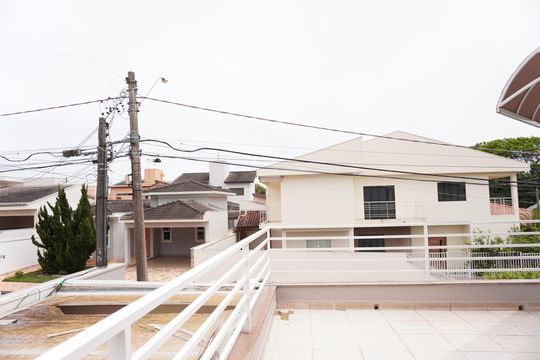 Varanda  Suíte 1 de casa de condomínio para alugar com 3 quartos, 280m² em Parque Eldorado, São Carlos