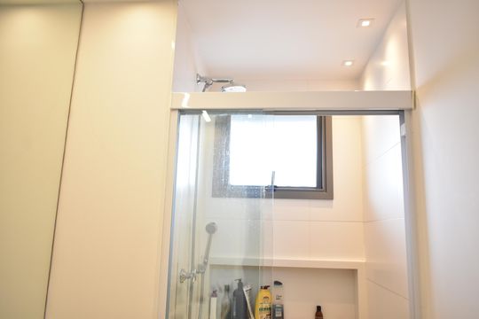 Banheiro Social de apartamento para alugar com 1 quarto, 94m² em Mirandópolis, São Paulo