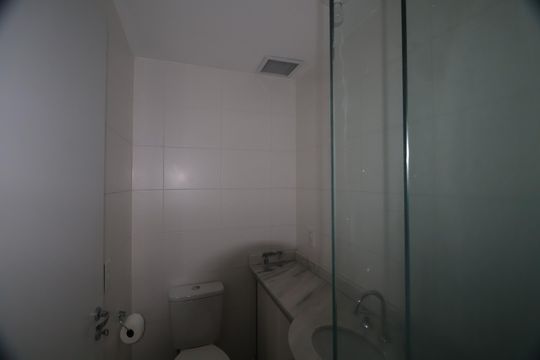 Banheiro da Suíte de apartamento para alugar com 2 quartos, 60m² em Marechal Rondon, Canoas