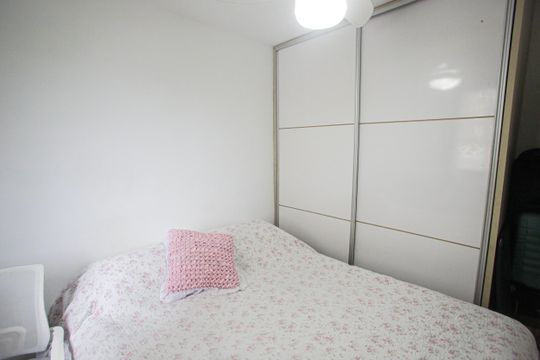 Quarto 1 de apartamento à venda com 2 quartos, 46m² em Taquara, Rio de Janeiro