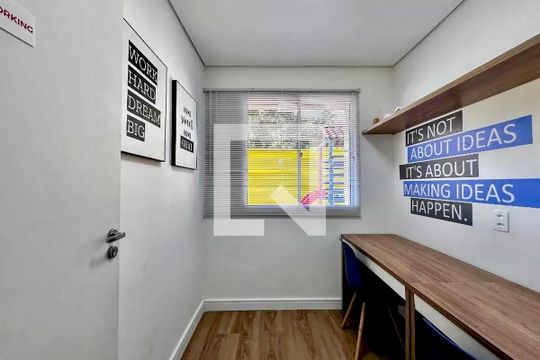 Área comum de kitnet/studio para alugar com 1 quarto, 18m² em Jardim Aeroporto, São Paulo