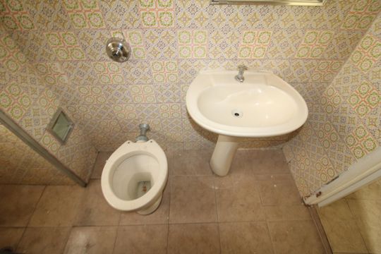 Banheiro de casa para alugar com 2 quartos, 80m² em Vila Barbosa, São Paulo