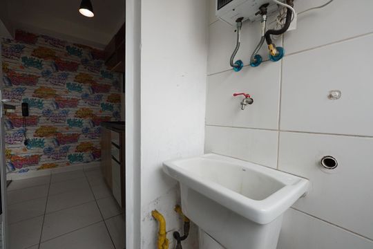 Área de Serviço de apartamento para alugar com 2 quartos, 45m² em Liberdade, São Paulo