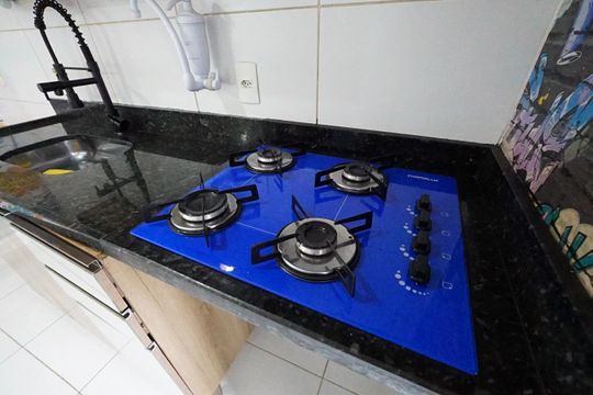 Cozinha de apartamento para alugar com 2 quartos, 45m² em Liberdade, São Paulo