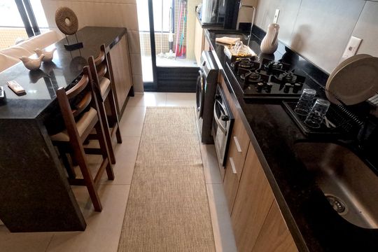 Cozinha Americana de apartamento para alugar com 2 quartos, 65m² em Ponta da Praia, Santos