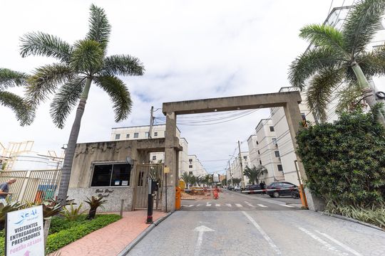 Fachada de apartamento para alugar com 2 quartos, 45m² em Cosmos, Rio de Janeiro
