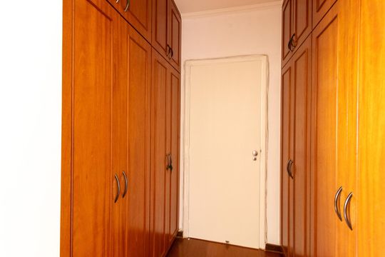 Apartamento à venda com 3 quartos, 193m² em Cambuí, Campinas