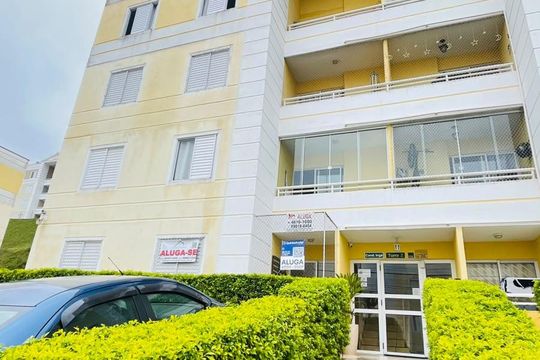 Fachada com placa instalada de apartamento para alugar com 2 quartos, 48m² em Bairro Jardim Nossa Senhora das Graças, Cotia