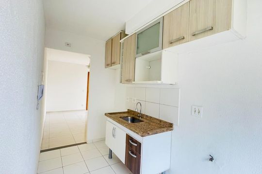 Cozinha de apartamento para alugar com 2 quartos, 48m² em Bairro Jardim Nossa Senhora das Graças, Cotia