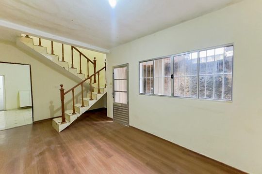 Casa para alugar com 3 quartos, 143m² em Jardim dos Pimentas, Guarulhos