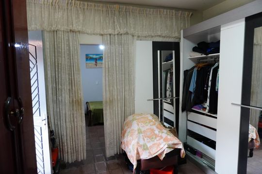 Casa de fundo de casa à venda com 3 quartos, 160m² em Antonio Zanaga, Americana
