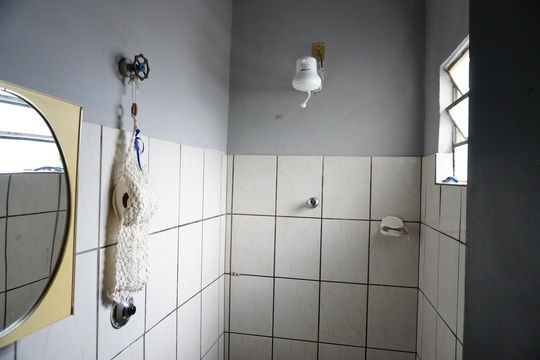 Banheiro 3 de casa à venda com 3 quartos, 160m² em Antonio Zanaga, Americana